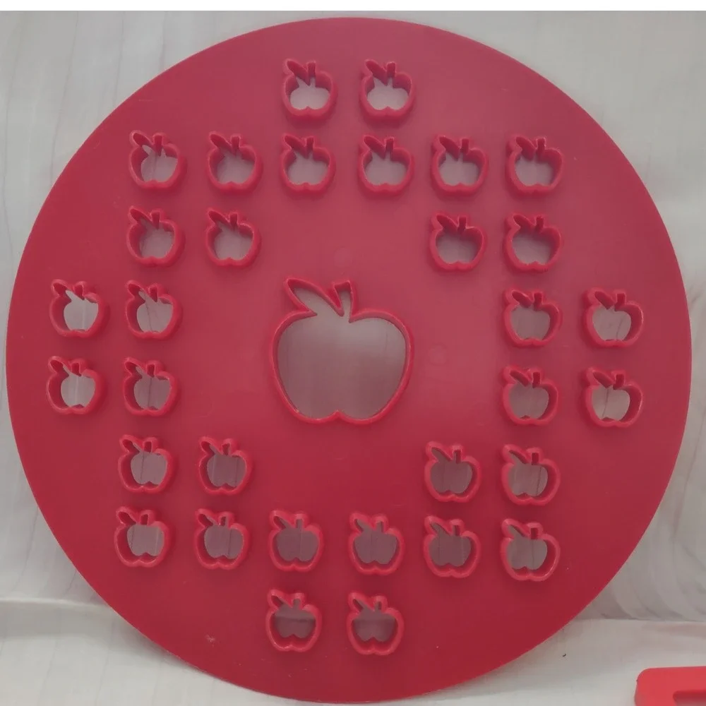 Large Lot‎ Cookie/Pie Cutters Shapes Animals People Vehicles Fun Lot#1